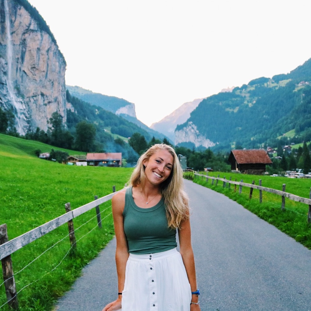 Meet your Posher, Elizabeth